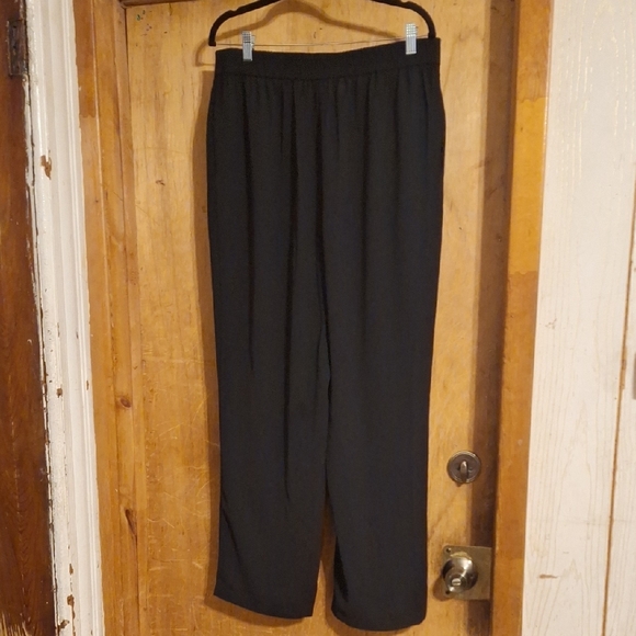 Calvin Klein Black Apparel - Picture 3 of 5